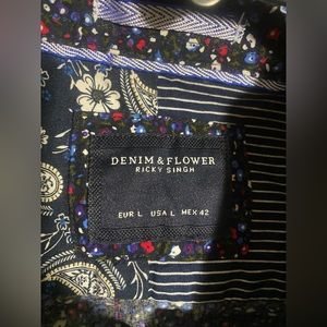 🔥Barely used Denim&Flower Mens Long Sleeve Navy& Floral button down-size L